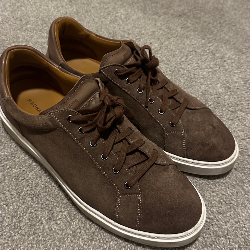 Magnanni Chocolate Suede Low Top Sneakers ss 13